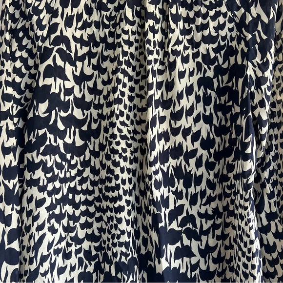 Tory Burch Bird Print Long Sleeve Keyhole Neck Blouse Top Navy Tan 22146 - Picture 3 of 7